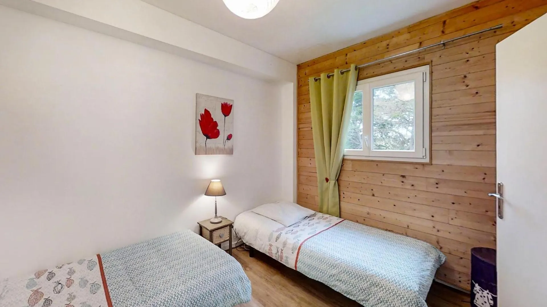 3 Bedroom Awesome Apartment In Locmariaquer